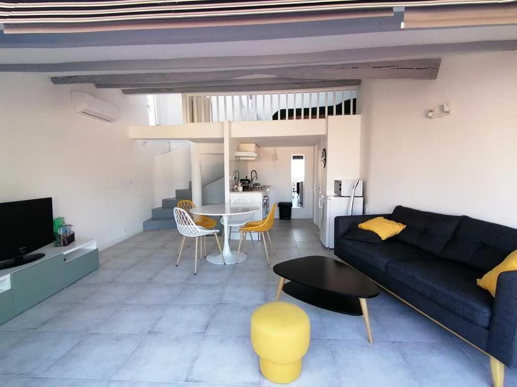 Charmant Appartement Terrasse Sur Les Toits Γκρας Εξωτερικό φωτογραφία